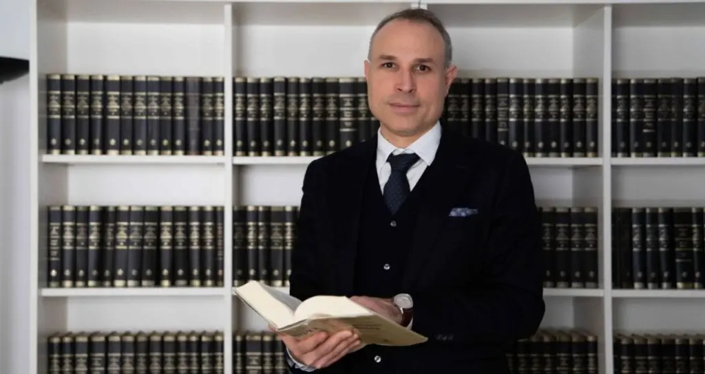 Έλληνας δικηγόρος στο Μόναχο με εξειδίκευση σε πολλούς τομείς δικαίου